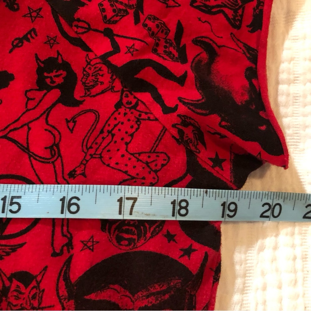 Kreepsville Vibrant Red/black Graphic Women's Tee - Picture 7 of 7